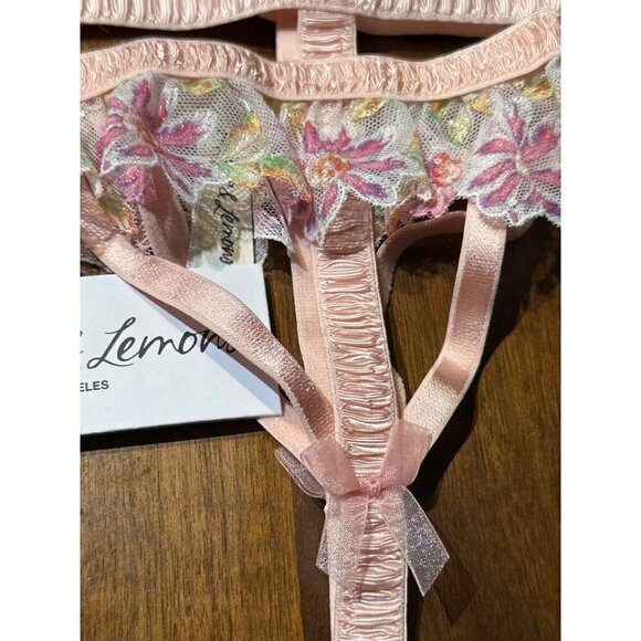 FOR LOVE & LEMONS April Bloom Garter Belt in Pink New - Picture 6 of 13